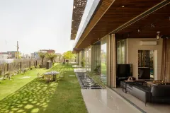 Eco-friendly-Haryana-home-ornamented-with-shadow-and-sunlight-11