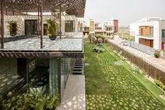 Eco-friendly-Haryana-home-ornamented-with-shadow-and-sunlight-2